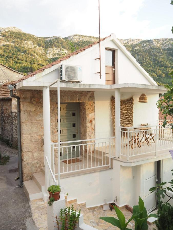 Mi Sestre - Studio Apartment Hvar Vrisnik Jelsa  Exterior foto